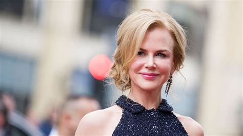 Nicole Kidman, 55, reveals new bikini look complete with sky